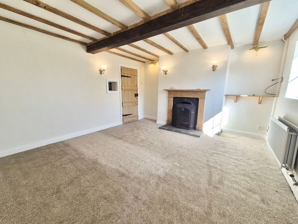 Property photo 3 of 31