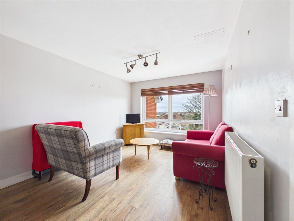 Property photo 1 of 11 Picture No. 17