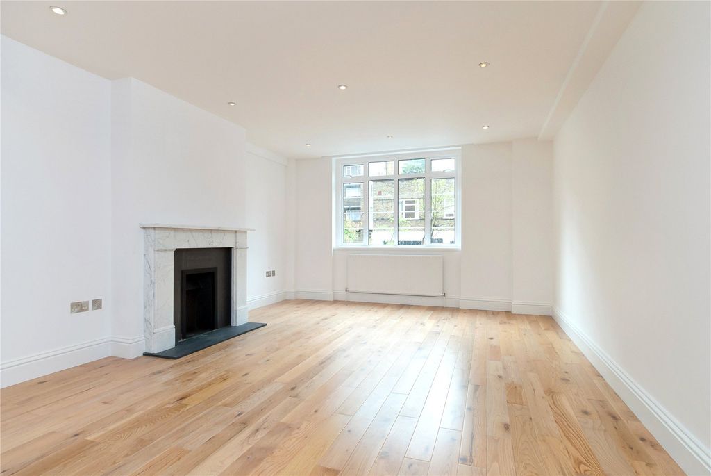 Property photo 3 of 7 Picture No. 05
