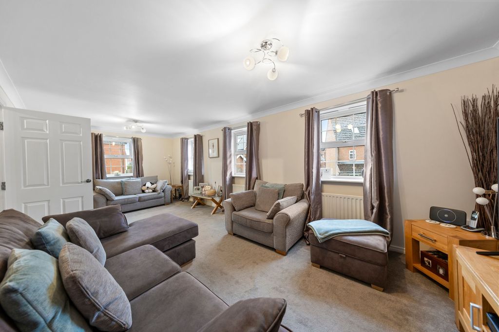 Property photo 3 of 30