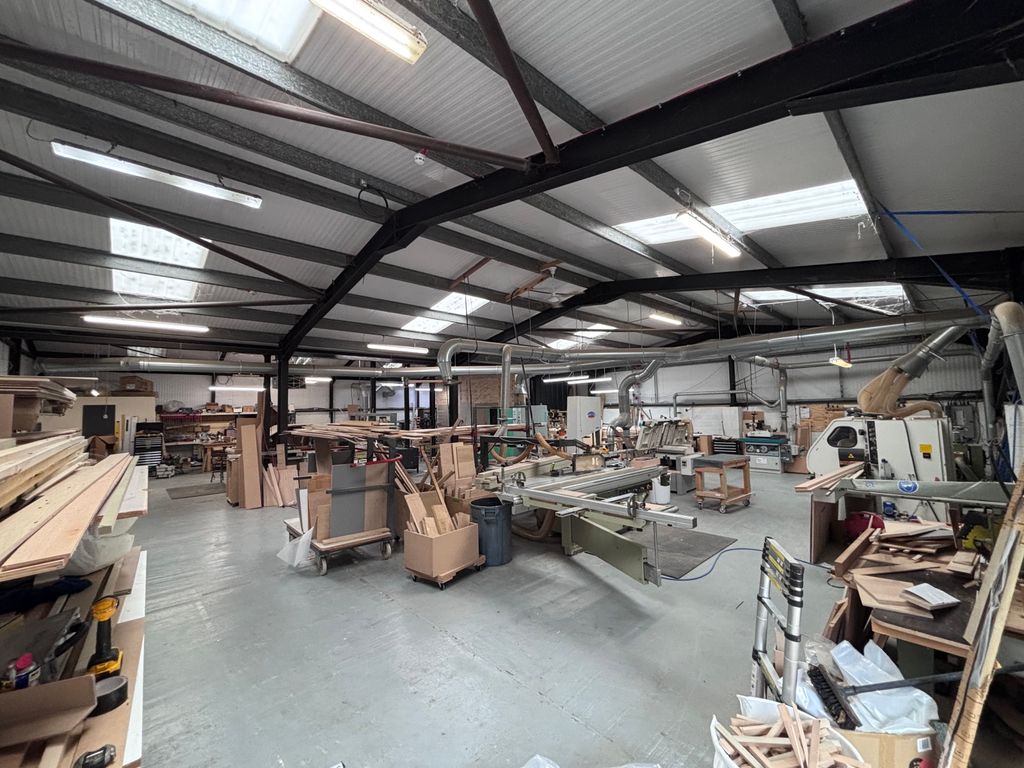 Property photo 1 of 9 Picture No. 07