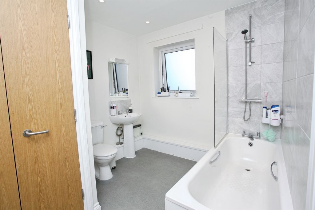Additional image 7 of 2 bed flat for saleCoverack Road, Newport NP19