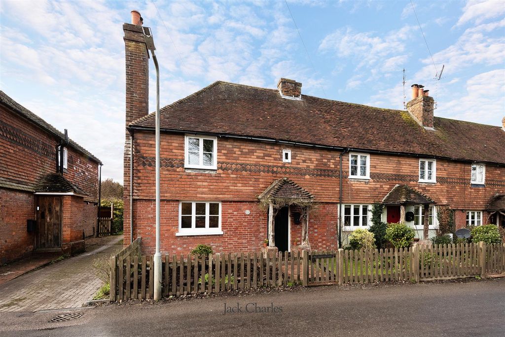 Property photo 1 of 21 5 Club Cottages, Tn11 9Lj 002.Jpg