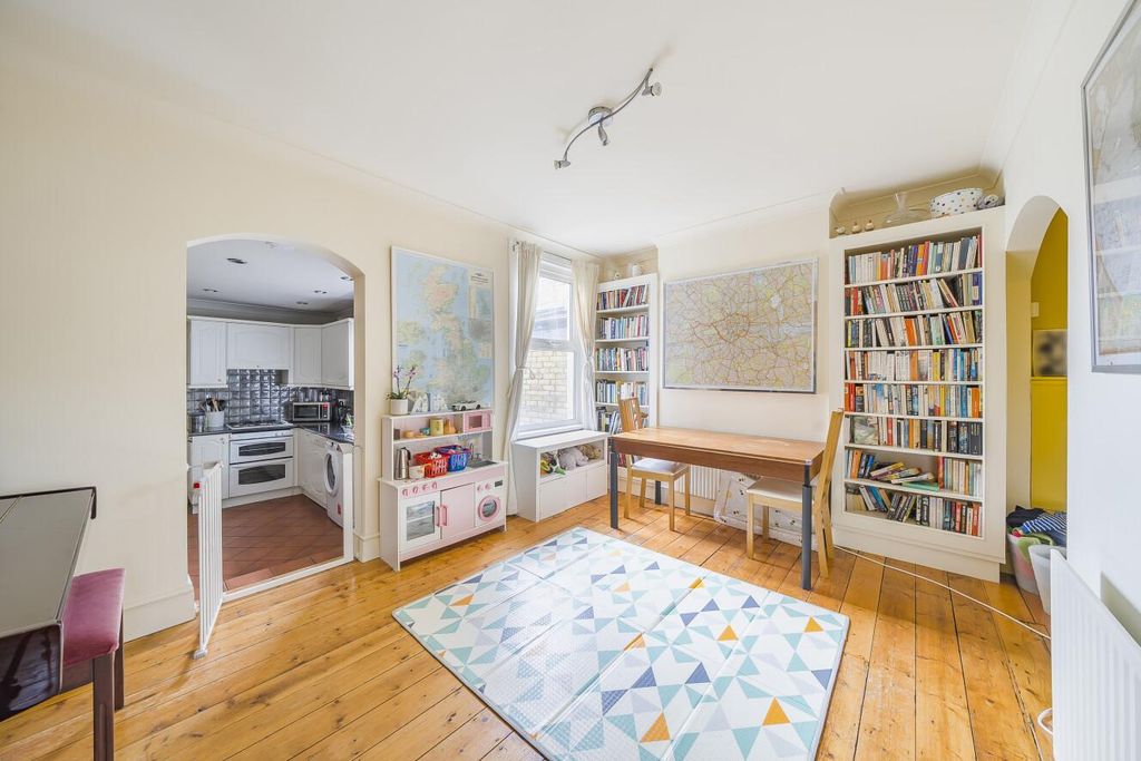 Property photo 3 of 15 Picture 3