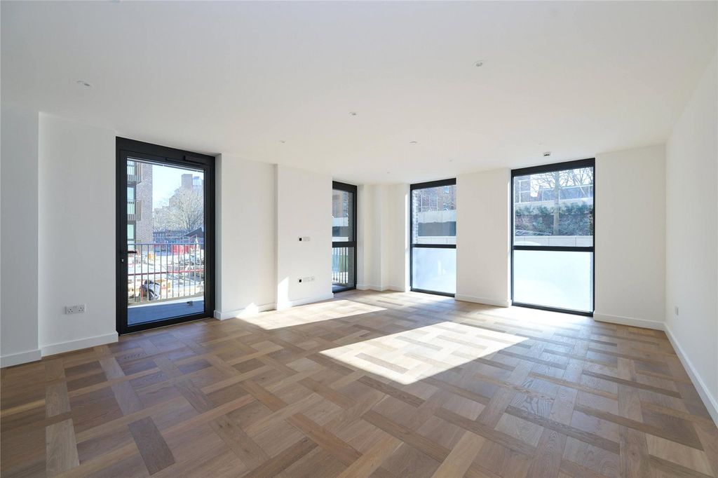 Property photo 3 of 22 Picture No. 10