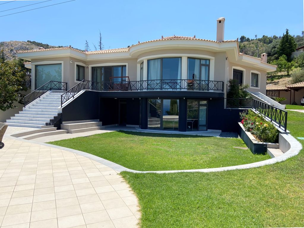 Property photo 2 of 10 Image: 1