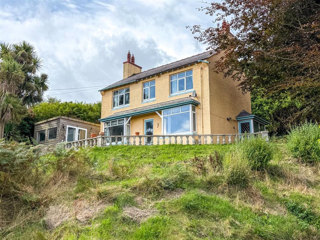 Property photo 1 of 22 Narrowgate House, Laxey (1).Jpg