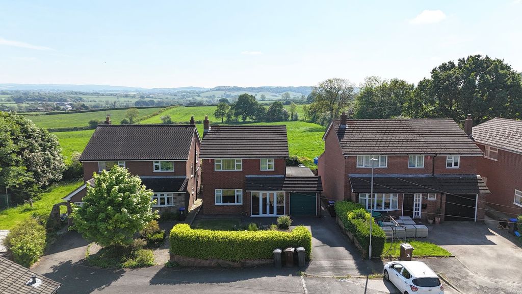 Property photo 1 of 33