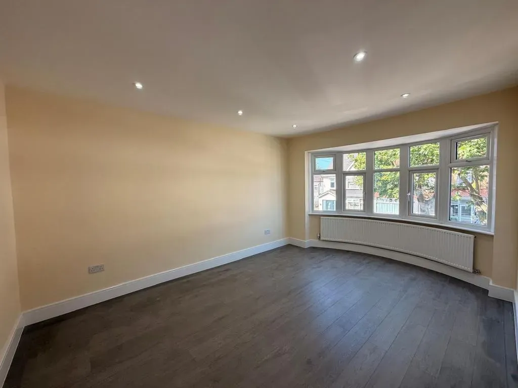 Property photo 1 of 1