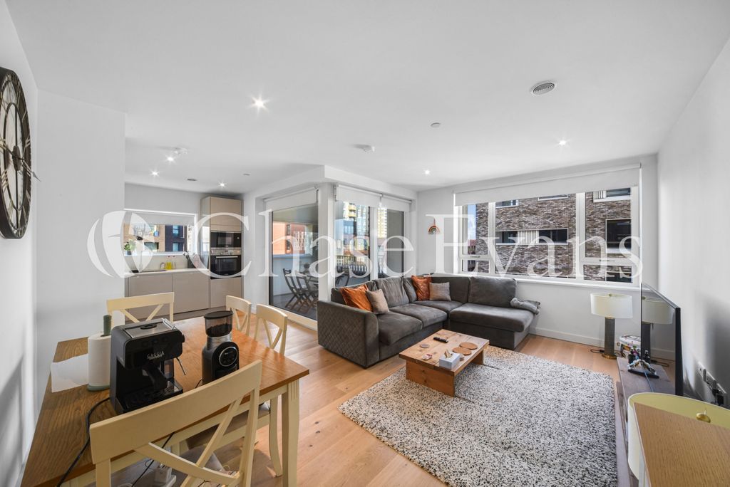 Property photo 1 of 12 Walton Heights, Elep