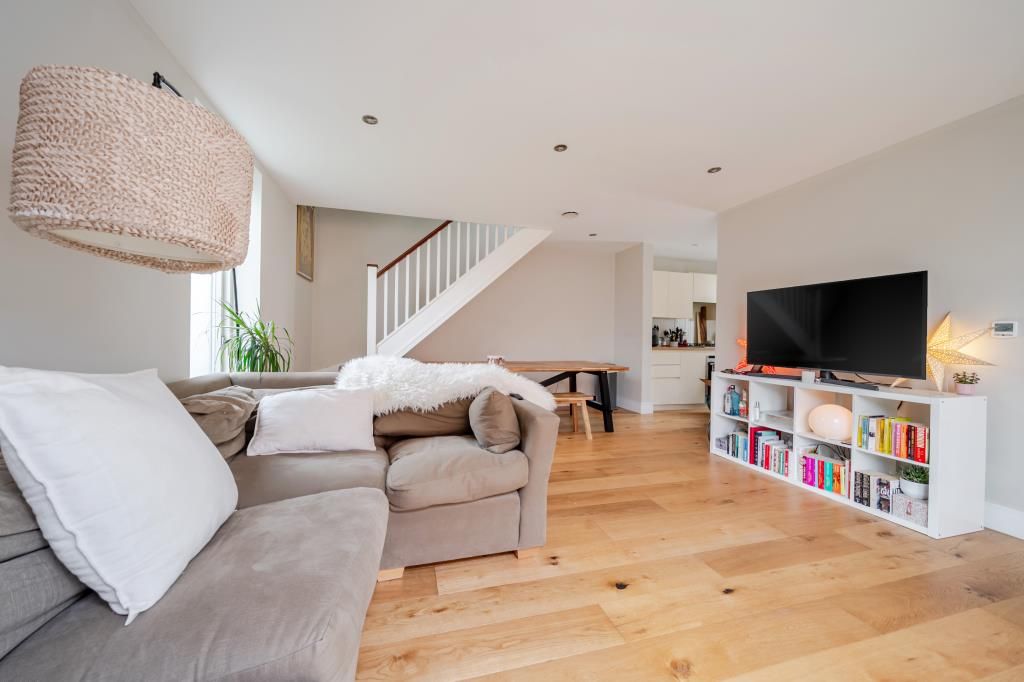 Property photo 3 of 20 Sitting Room