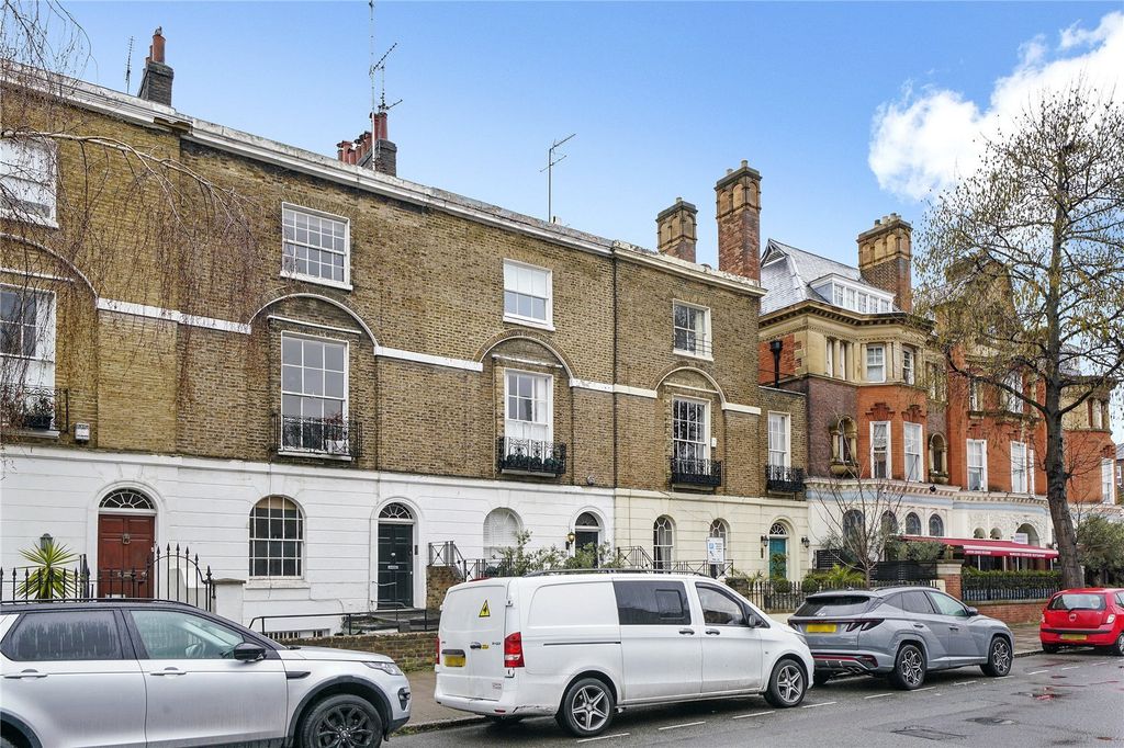 Property photo 2 of 13