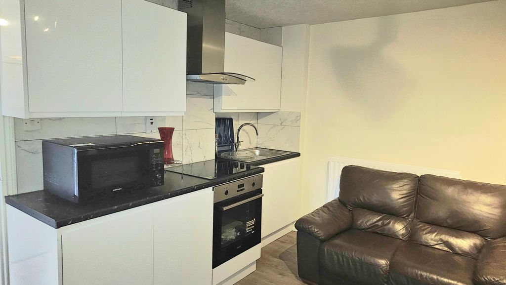 Property photo 3 of 9 Xchan-001977-P-W-6Z70Y87Cf.Jpg