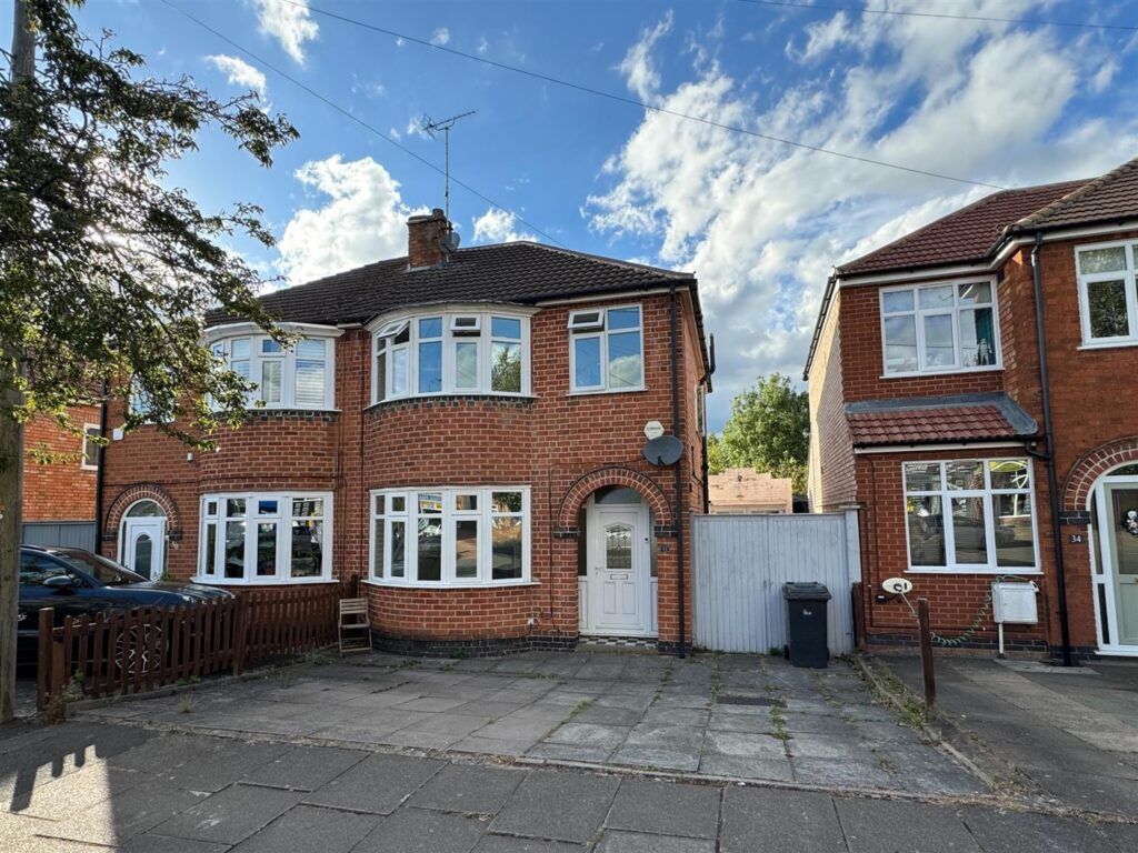 Property photo 1 of 12