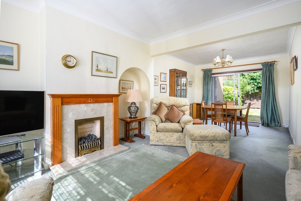 Property photo 3 of 13