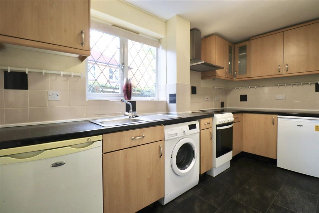 Property photo 2 of 8 59 Sjpw Kitchen.Jpg