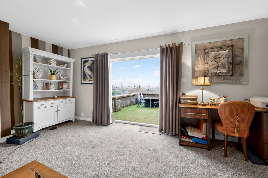 Property photo 3 of 30