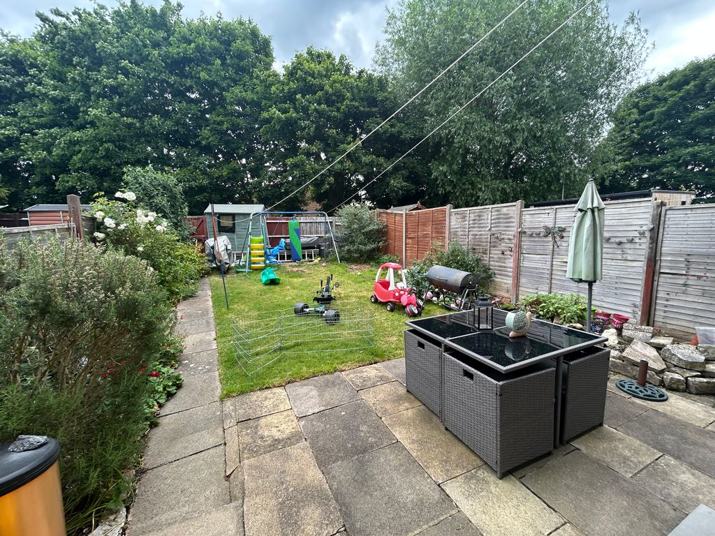 Property photo 2 of 13