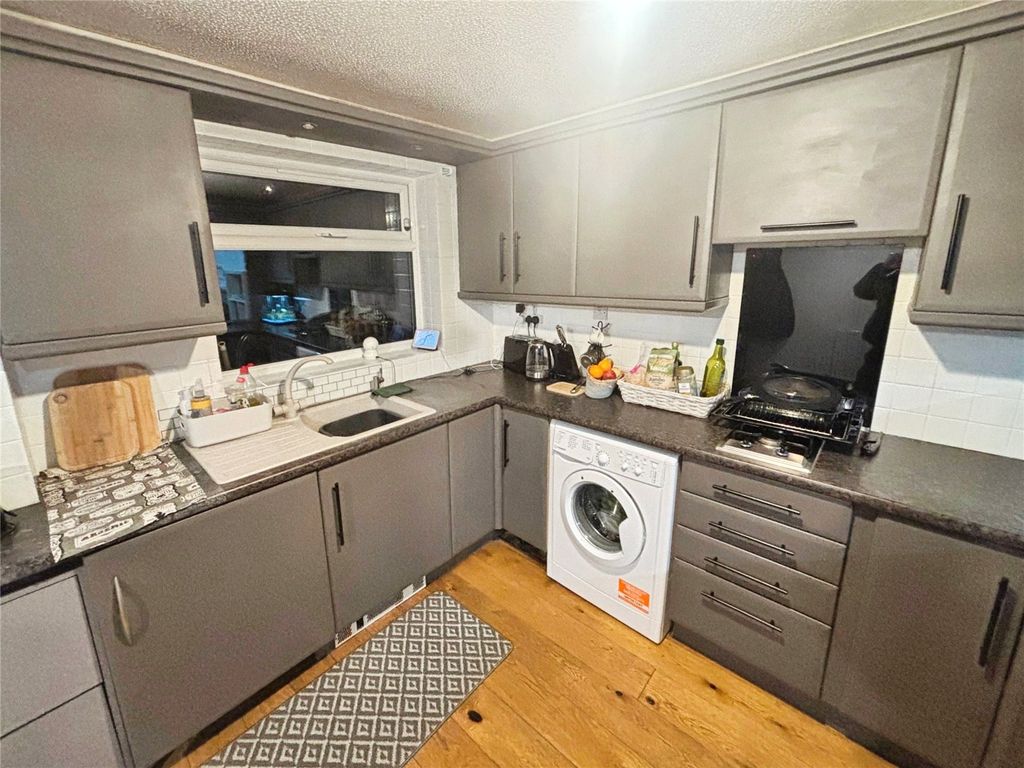 Property photo 2 of 17 Picture No. 02