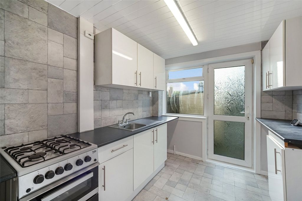 Property photo 3 of 21 Picture No. 07