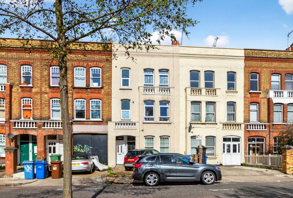 Property photo 1 of 17