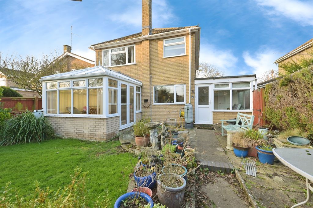 Property photo 2 of 15