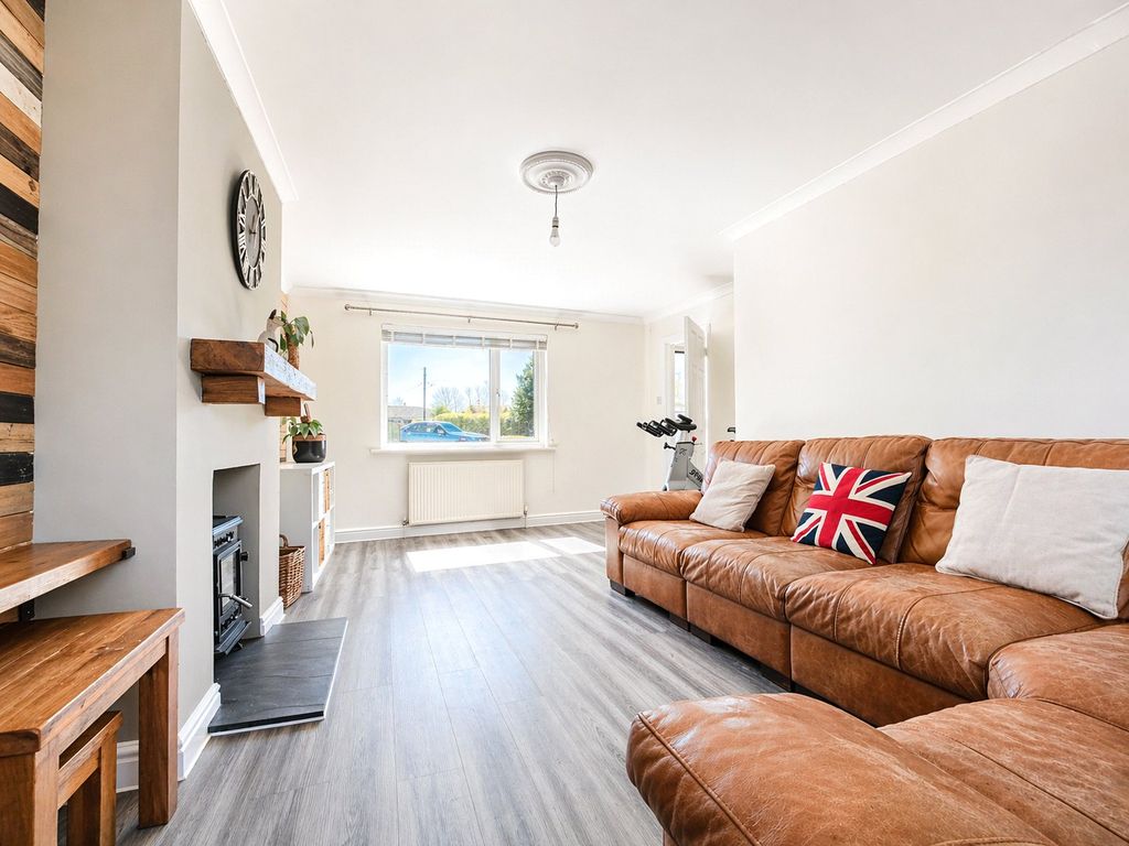 Property photo 3 of 13 3 - Picture No. 09