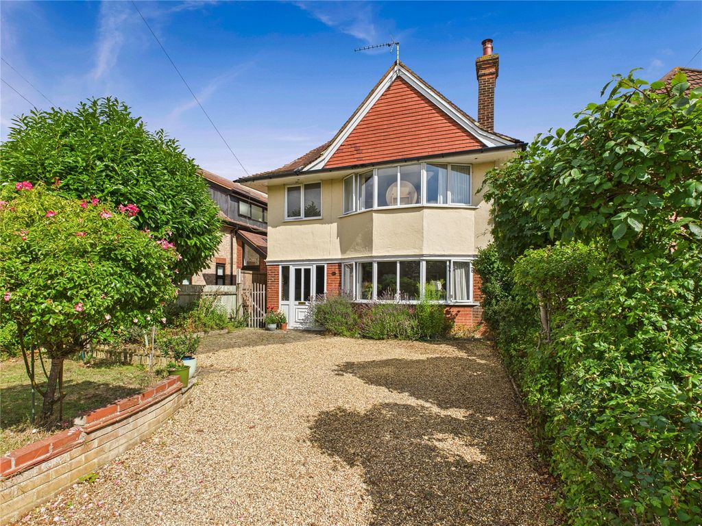Property photo 1 of 12 1 - Picture No. 16