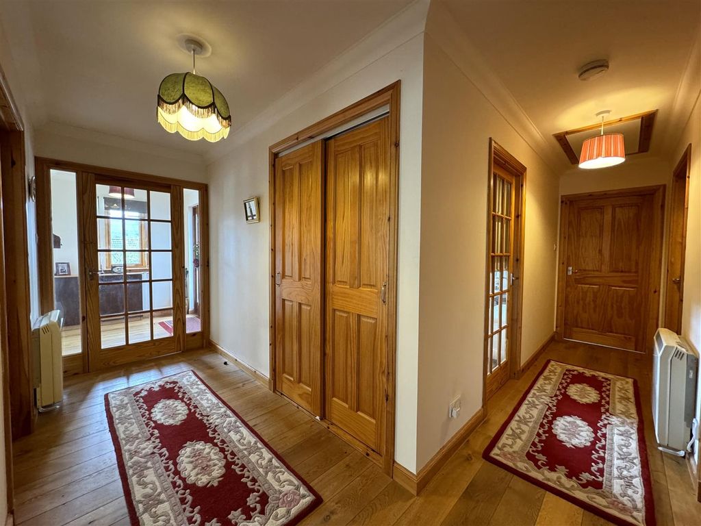 Property photo 2 of 23 Hallwau.Jpg