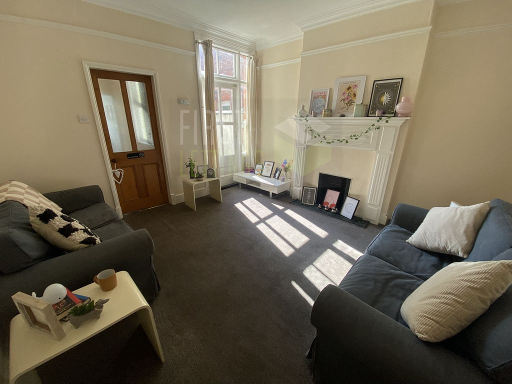 Property photo 3 of 16 Photo 13