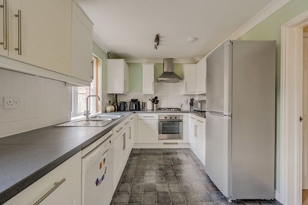 Property photo 2 of 22 Kitchen1_1