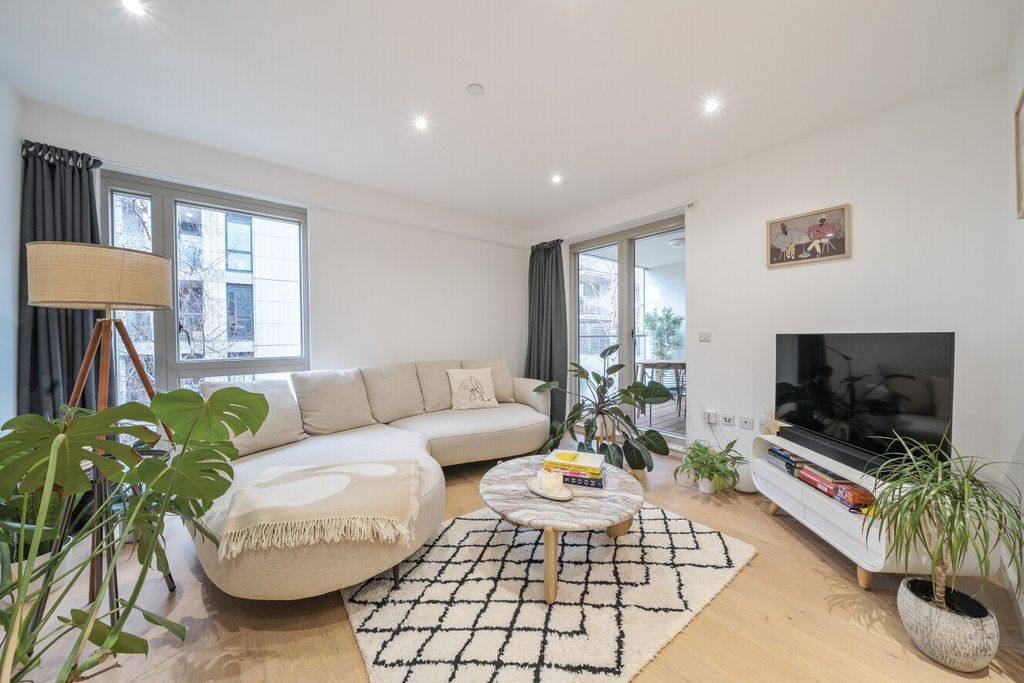 Property photo 1 of 23 Picture No. 14