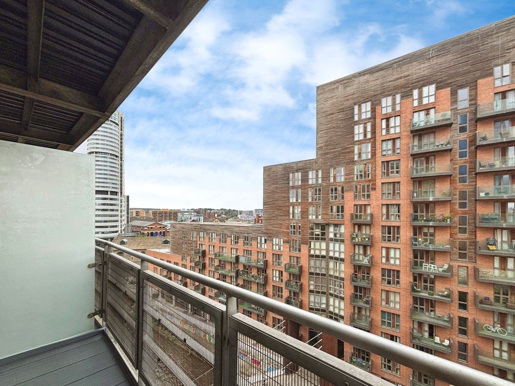 Property photo 2 of 11 Picture No. 26