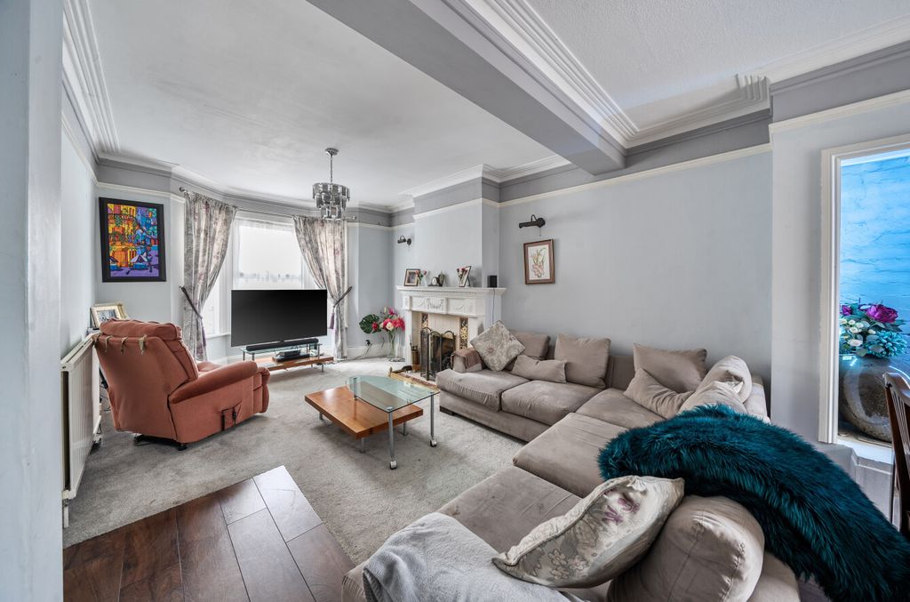 Property photo 2 of 14 1420600-7-69A19F3...