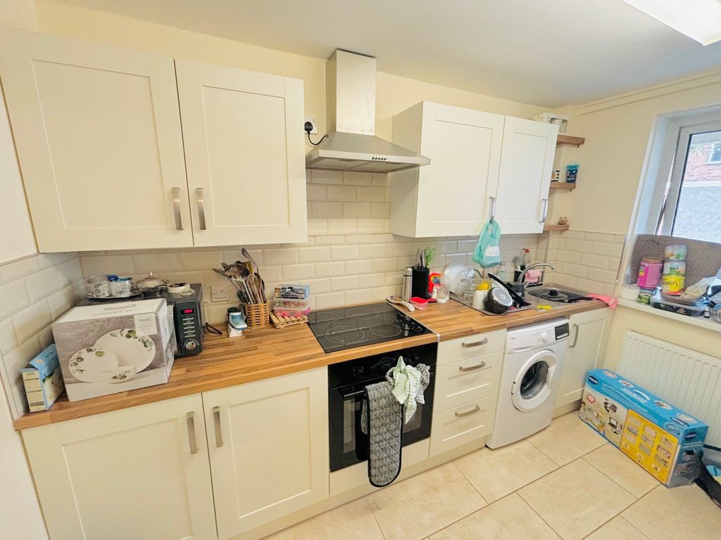 Property photo 2 of 4