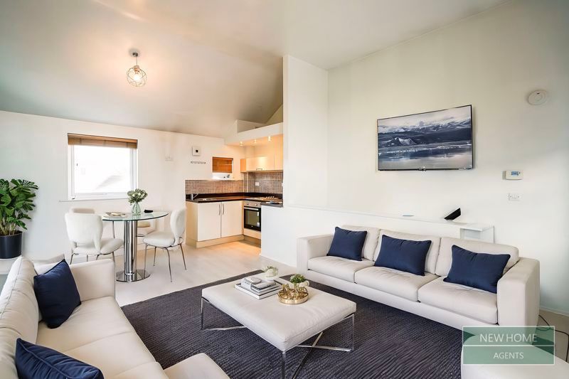 Property photo 2 of 15 Photo 6