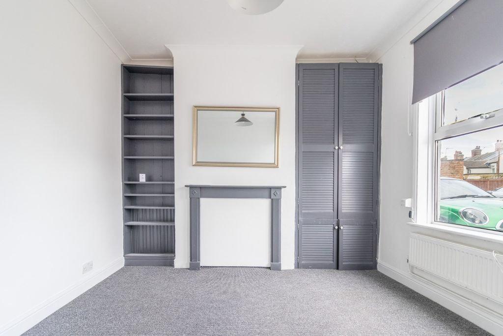 Property photo 2 of 15 5218193