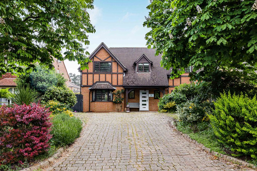 Property photo 1 of 44