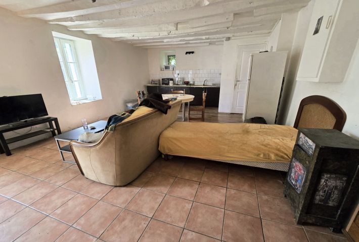 Property photo 3 of 9