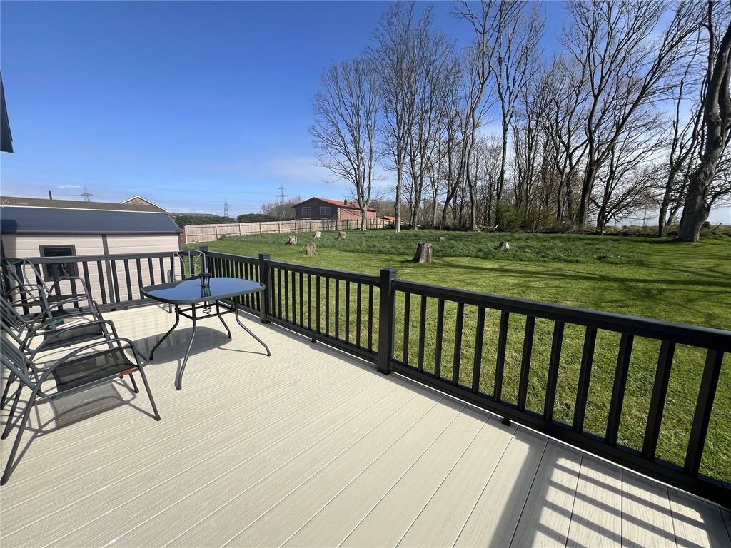 Property photo 2 of 19 Picture No. 03