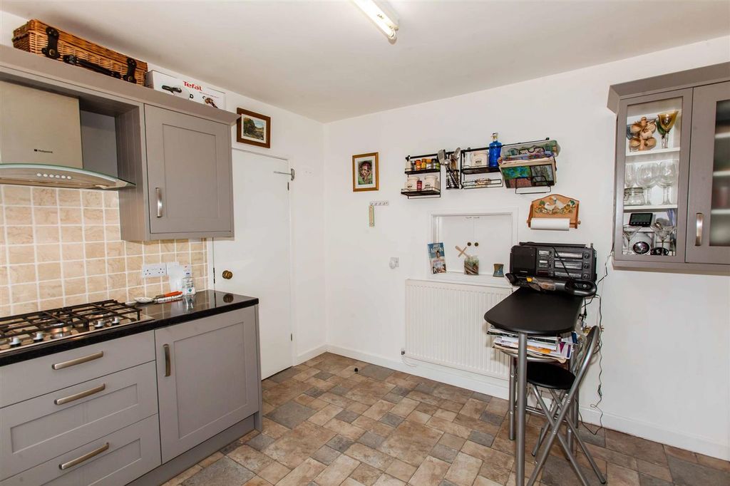 Property photo 3 of 32 12 Rushen Mount (15).Jpg