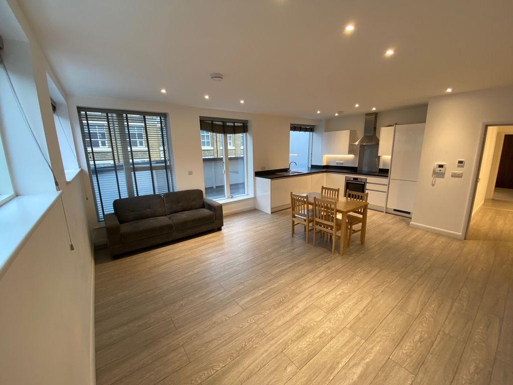 Property photo 2 of 12