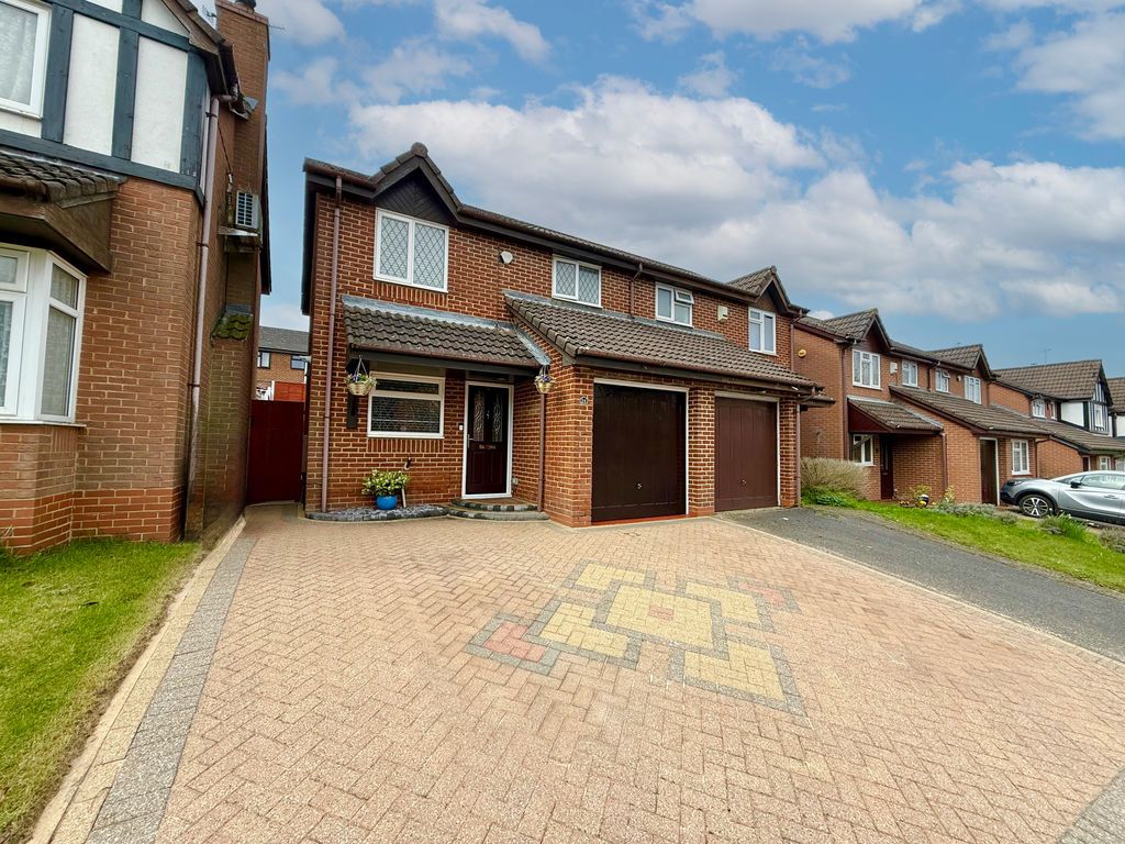 Property photo 1 of 19 Front