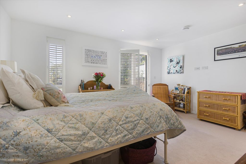 Additional image 18 of 4 bed semi-detached house for saleWoodstock Road, Summertown, Oxford OX2