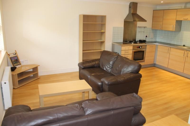 Property photo 2 of 7 Kitchen