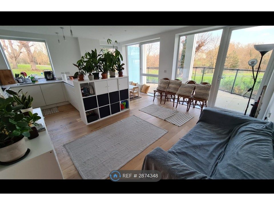 Property photo 3 of 23