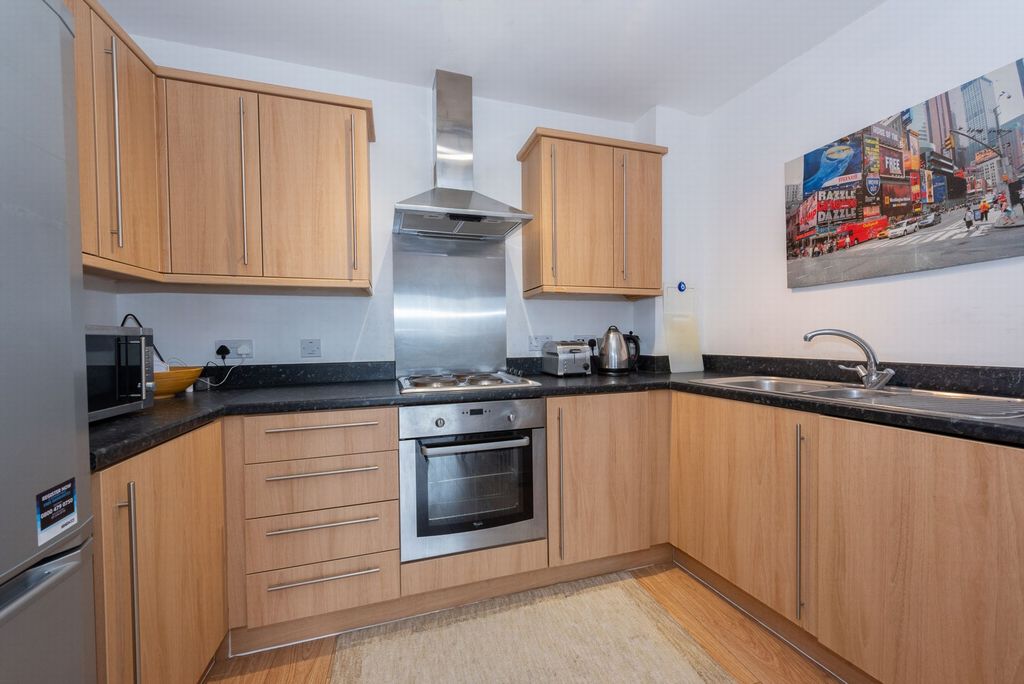 Property photo 2 of 10 Kitchen