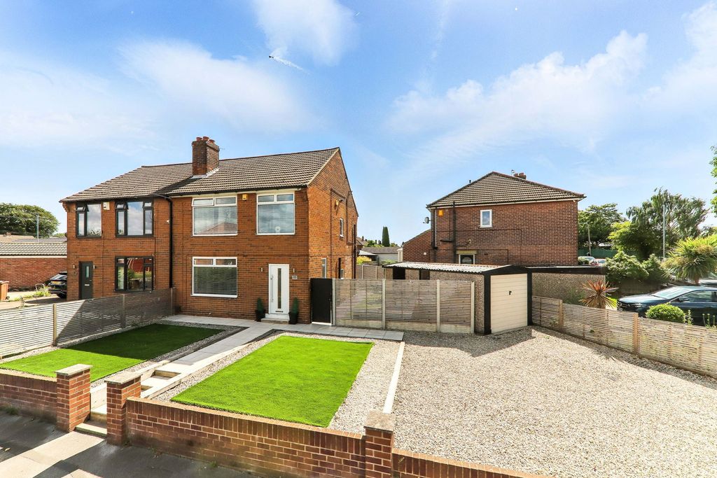 Property photo 1 of 36