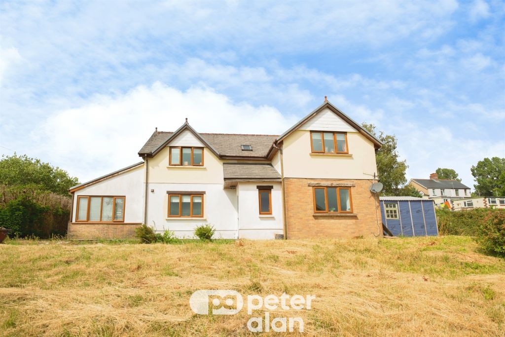 Property photo 3 of 28