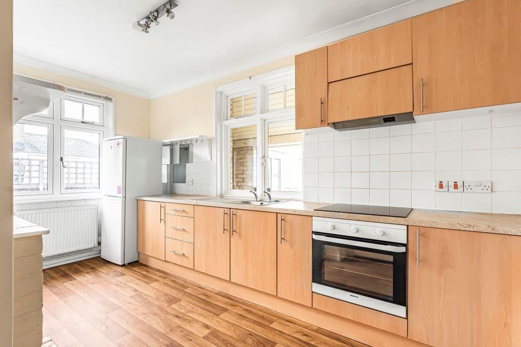 Property photo 3 of 21 6_62521.Jpg